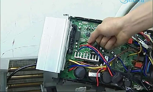 天等美的空调电话是多少