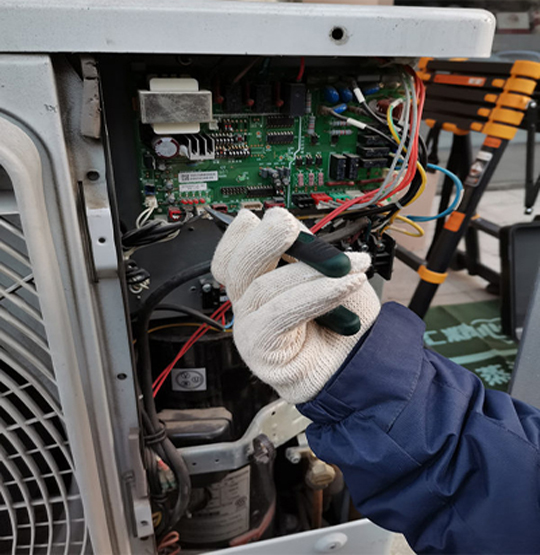  天等维修空调不制热